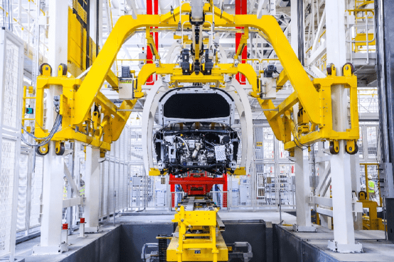 上汽乘用車(chē)寧德基地第40萬(wàn)臺(tái)整車(chē)下線 技術(shù)驅(qū)動(dòng)全球化新征程